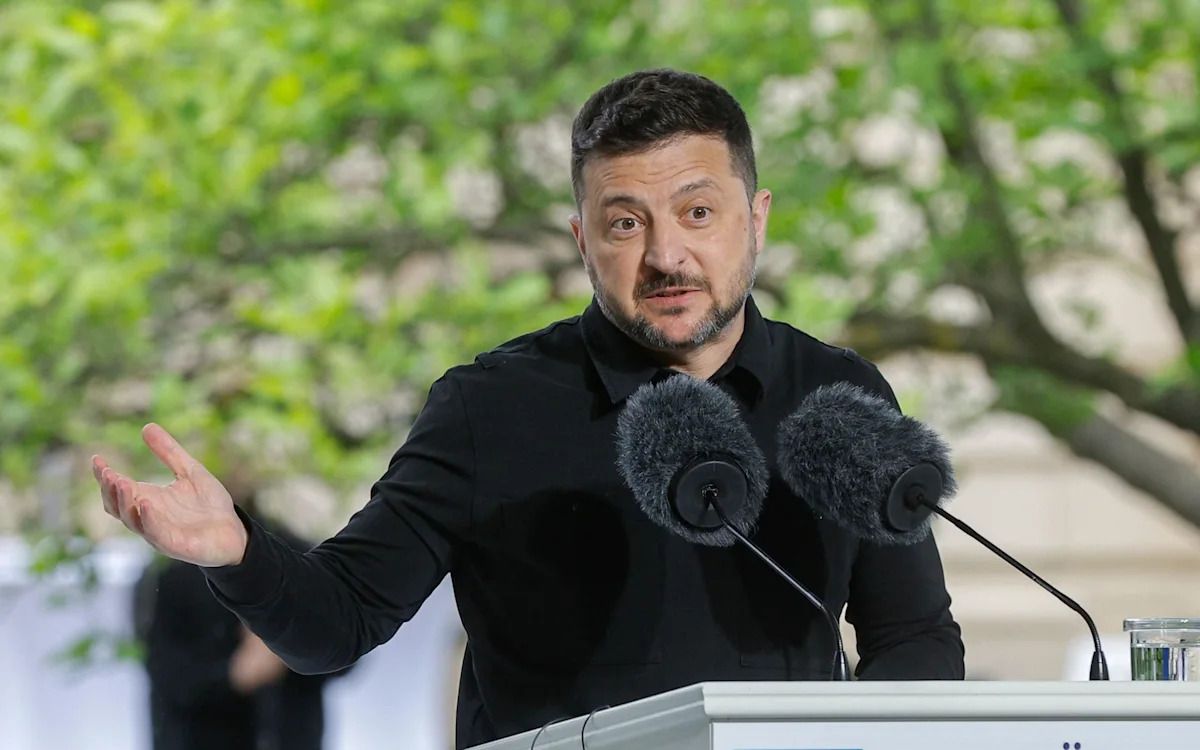 Zelenskyy proposes direct talks with Putin to end war, demanding ceasefire amid Ukraine strikes.