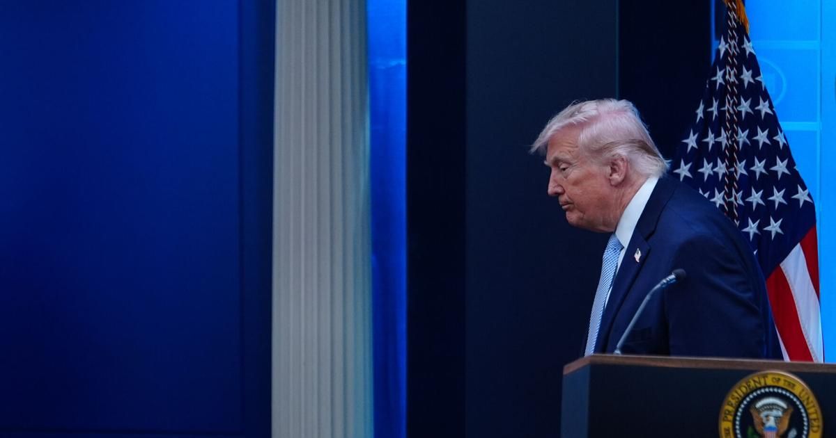 Iranians Form Human Chains Around Power Plants Ahead of Trump's Tuesday Strike Deadline