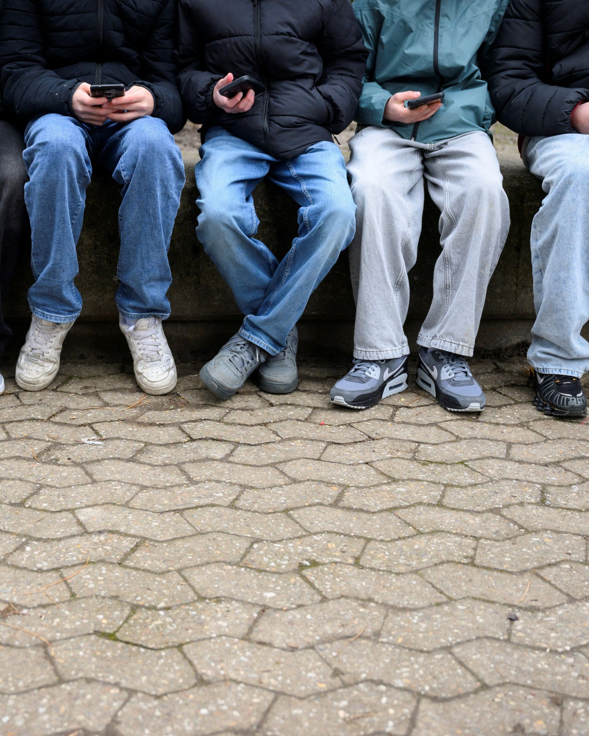 Critics Warn of Social Media Risks as Meta, Google Fund Children's Organizations