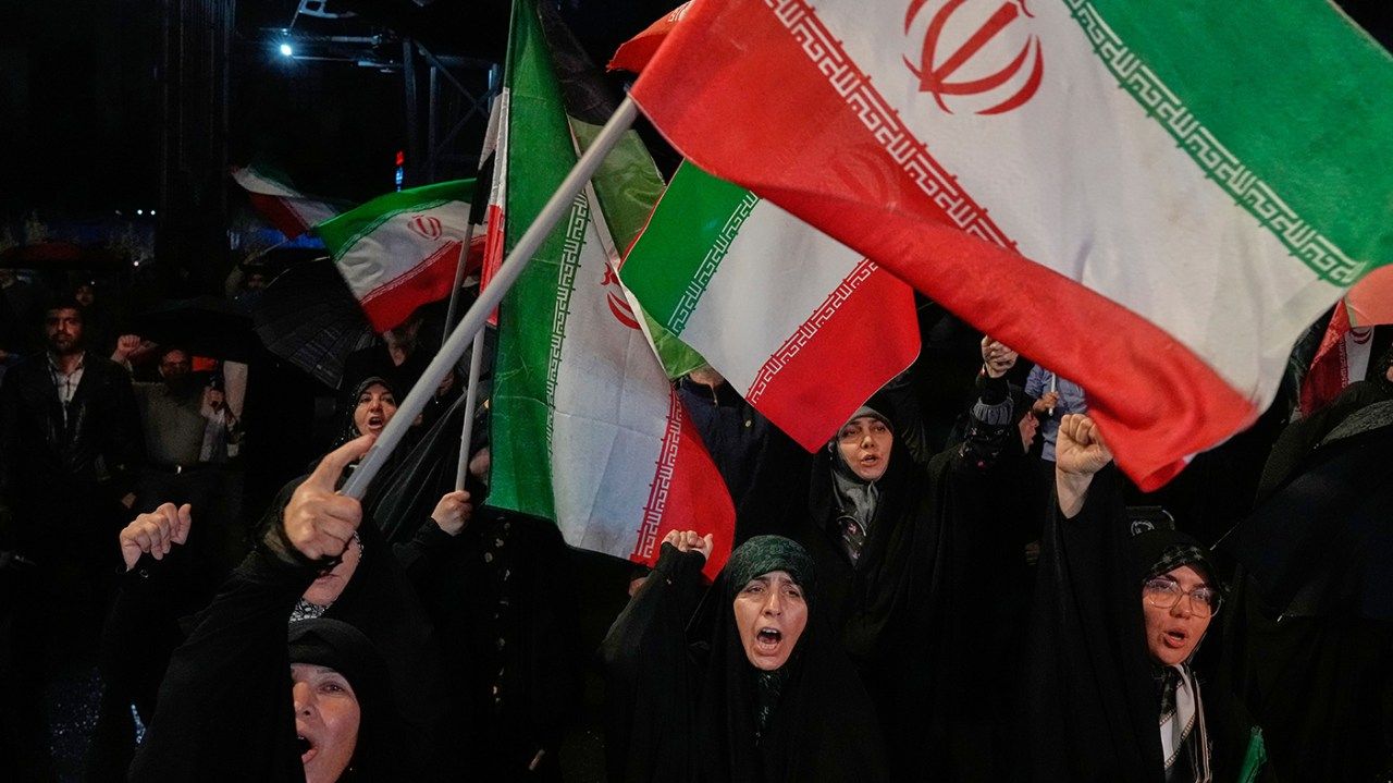 Iran Conditionally Halts Offensive Operations Against Israel, Issues New Warnings.