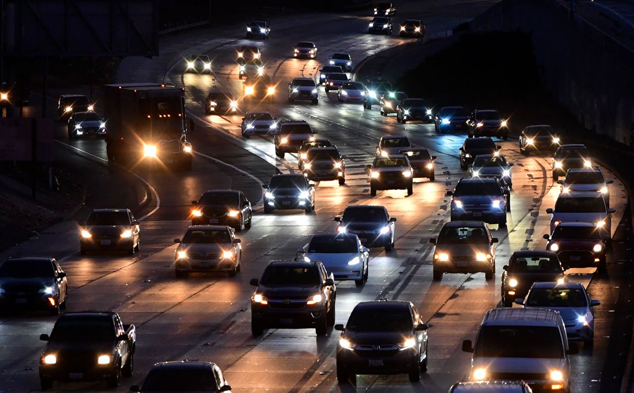 Record 45 Million Americans Travel Memorial Day Weekend Amid Varied Weather and Some Road Delays