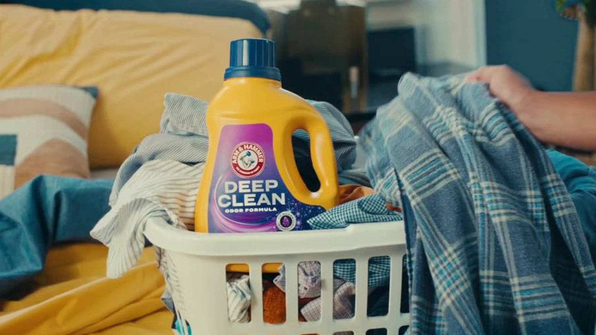 Arm & Hammer's $12 Detergent Effectively Eliminates Stubborn Odors from Stinky Laundry