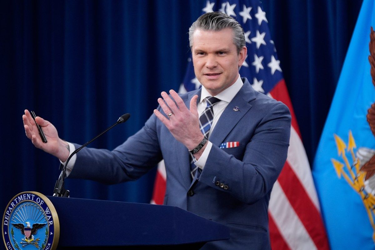 Federal Judge Blocks Pentagon Policy Allowing Revocation of Journalist Credentials for Constitutional Violations