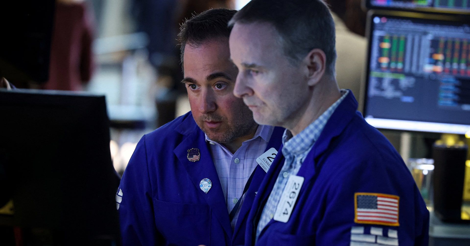 Dow Tops 52,000 for Record Close as Tech and AI Stocks Drive Broad Market Rally