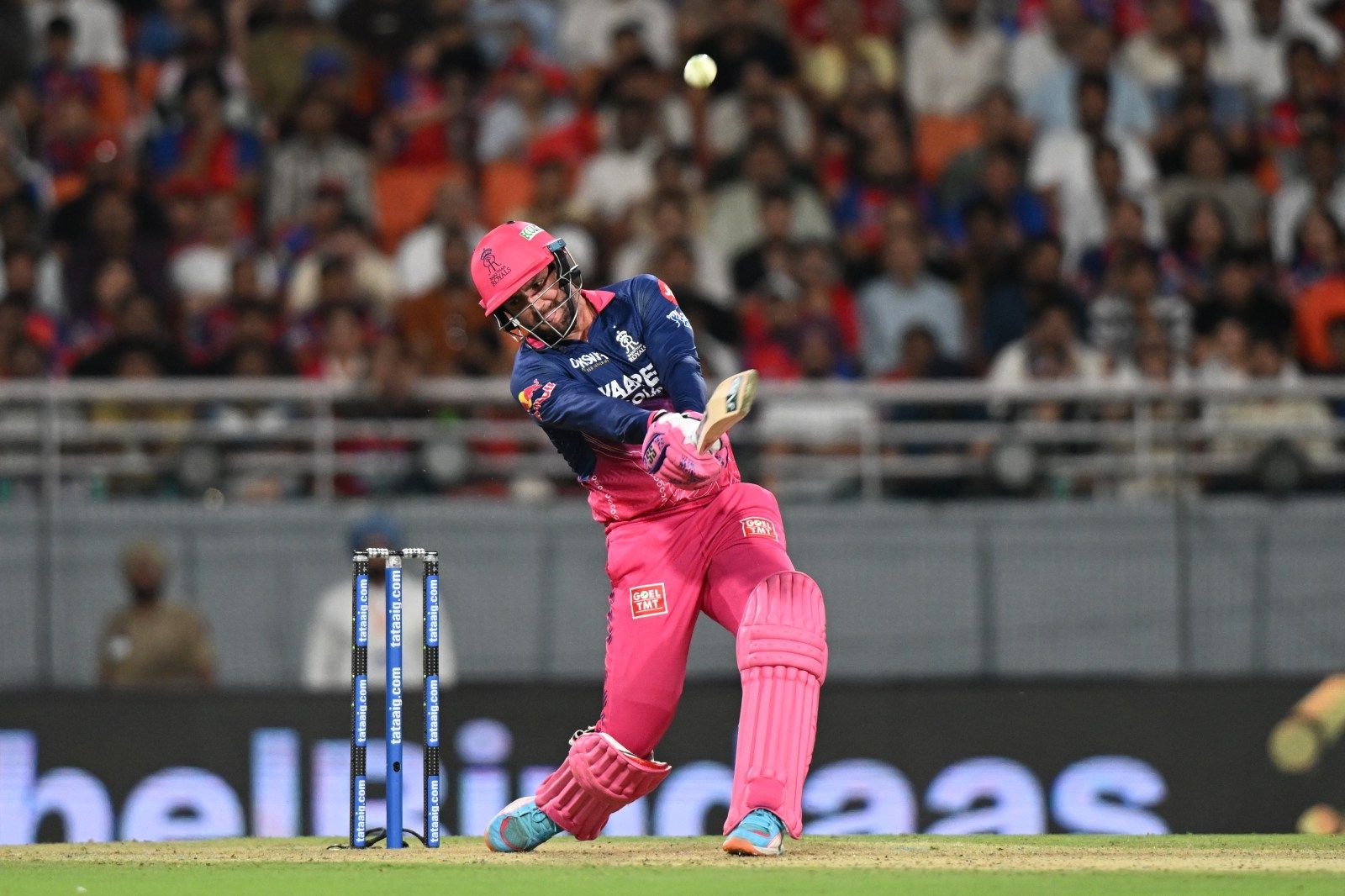 Unbeaten Punjab Kings Face Struggling Rajasthan Royals in Crucial IPL 2026 Clash