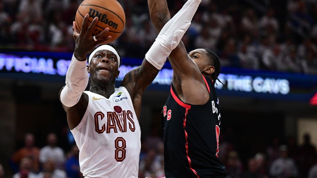 Schroder's Halftime Speech and Fourth-Quarter Performance Lead Cavaliers to Victory Over Raptors