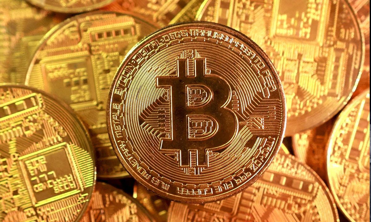 Bitcoin drops below $69,200 as Trump issues Iran ultimatum threatening power plant strikes