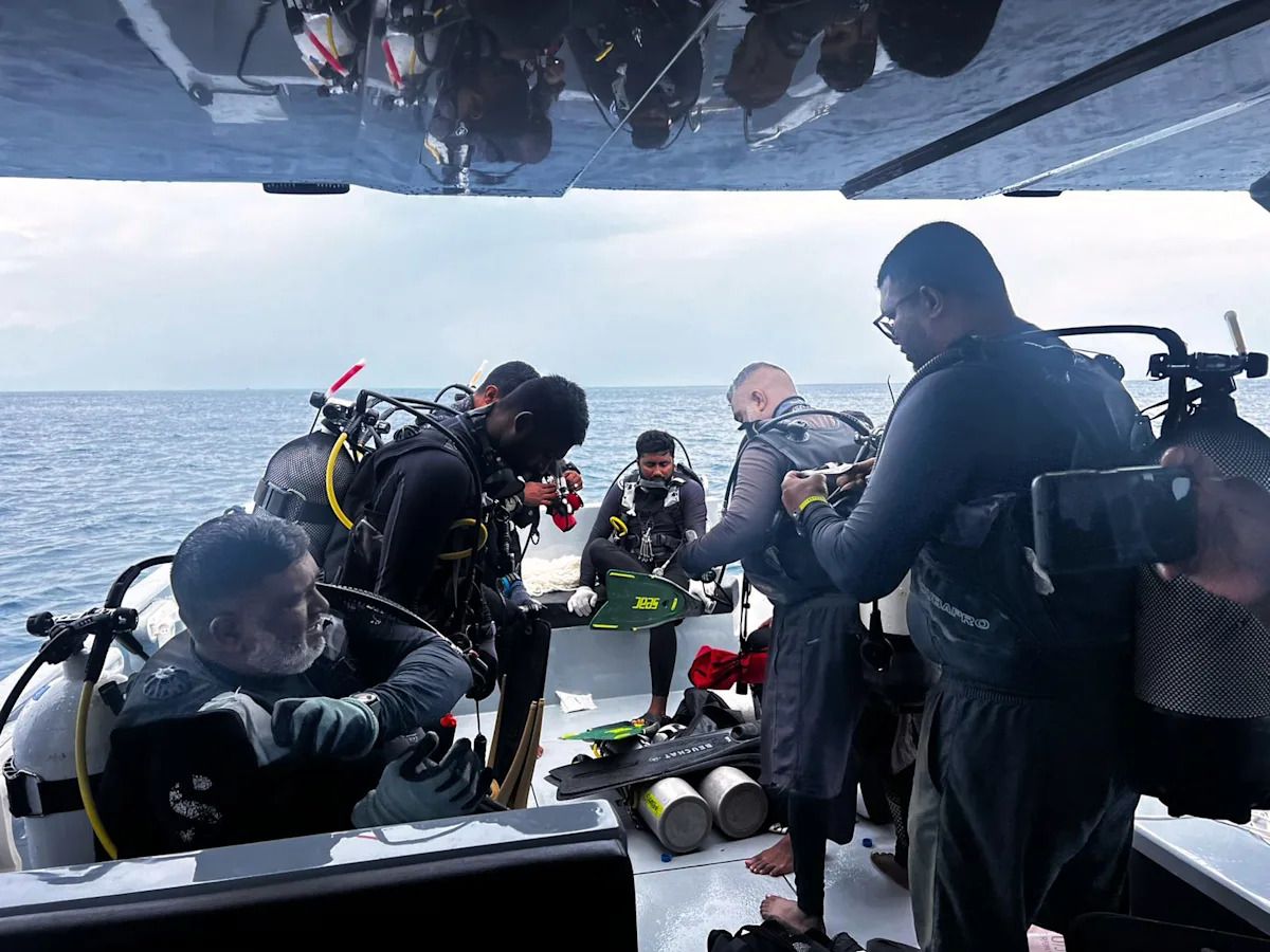 Finnish Divers Map New Search for Four Italian Divers' Bodies in Maldives After Tragedy