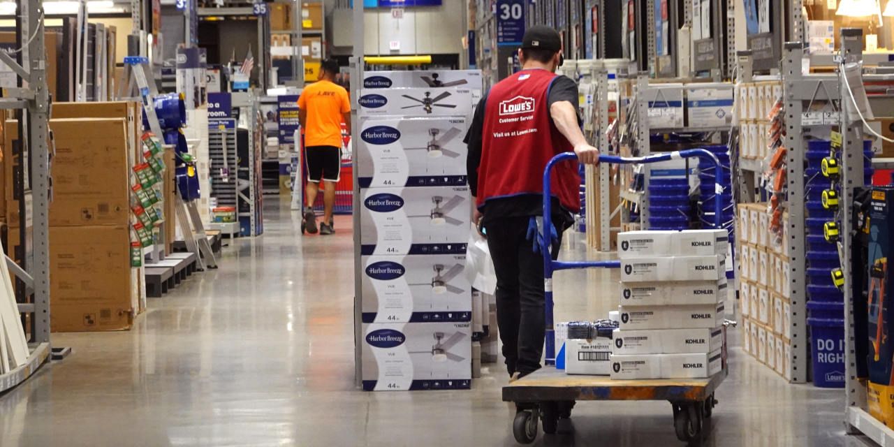 Lowe's Q1 Sales Exceed Expectations with Online Growth, Reiterates Full-Year Guidance