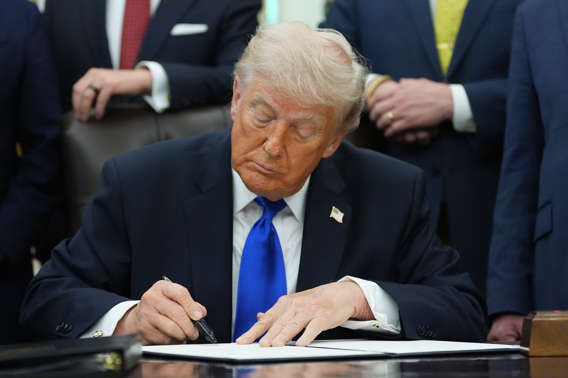 Trump announces 25% tariffs on EU automobiles next week over alleged trade deal non-compliance.