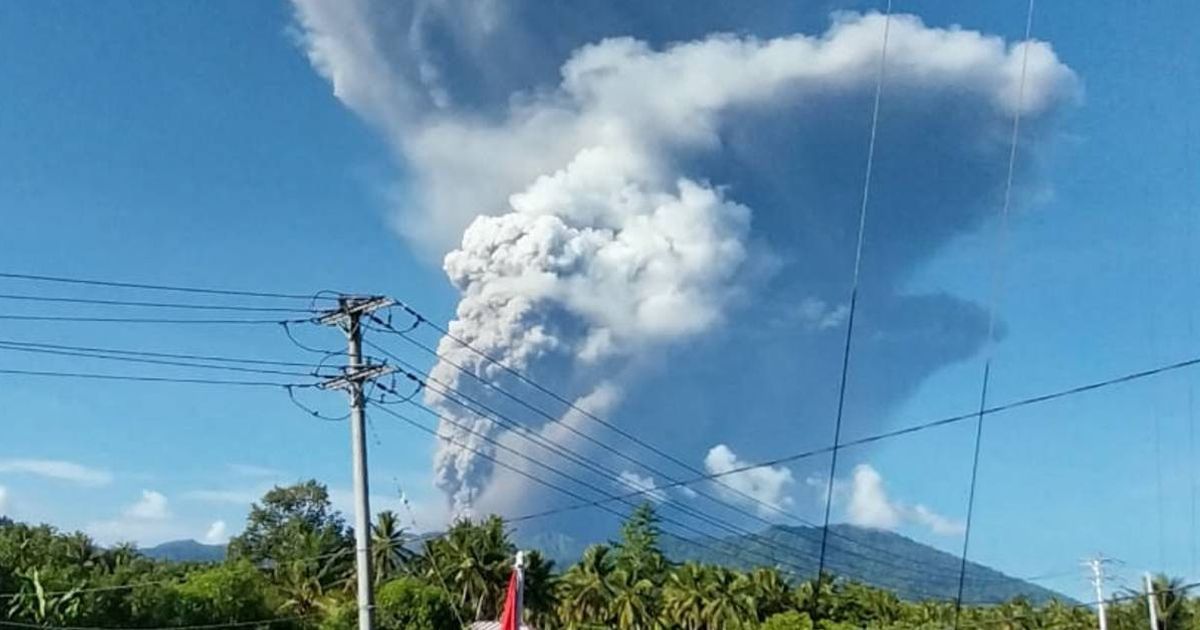 Indonesia's Mount Dukono Eruption Claims Three Lives, Search Continues for Missing Hikers