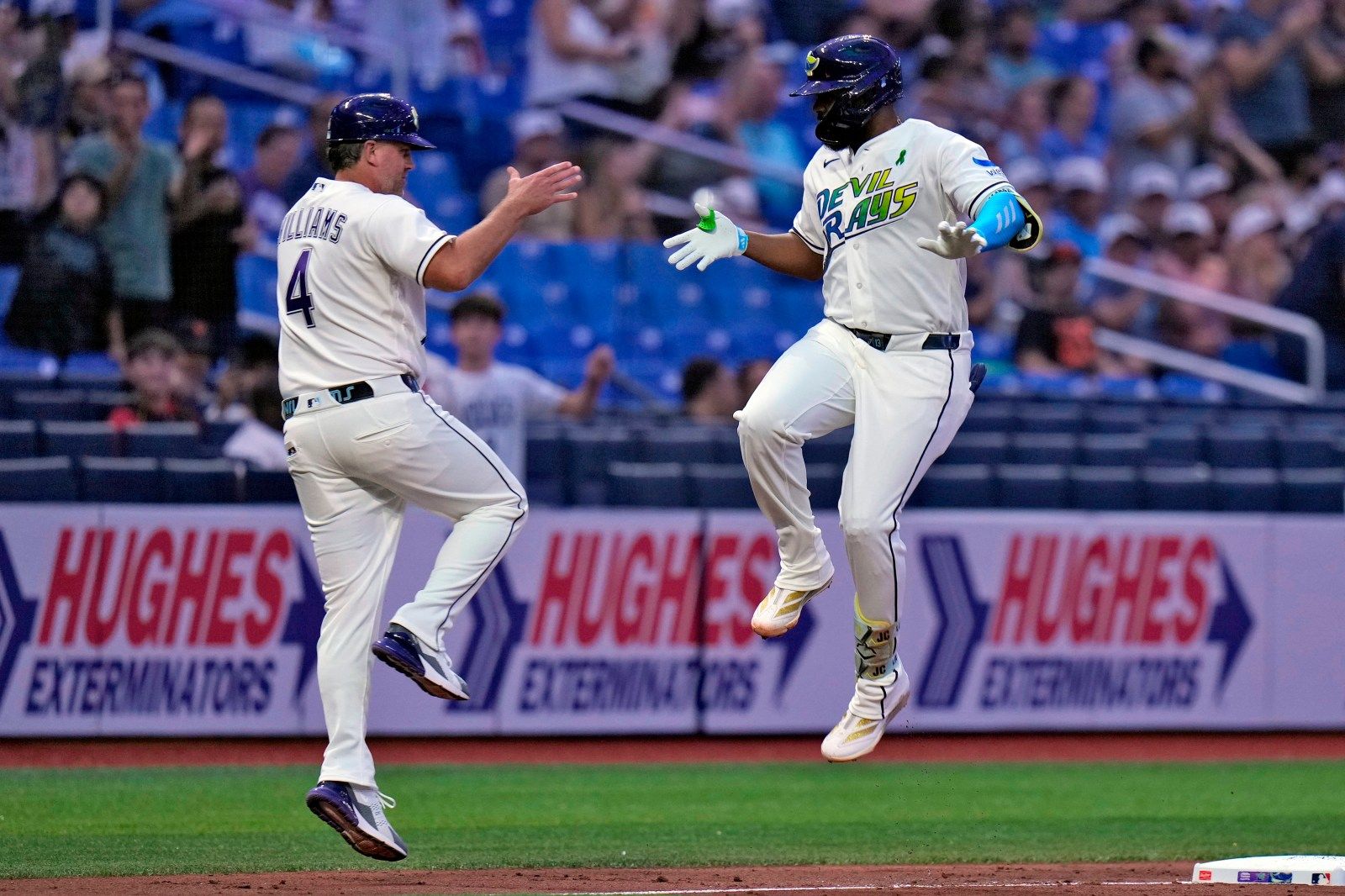 Yandy Diaz, Junior Caminero Homer as Shane McClanahan Pitches Rays Past Giants 3-0