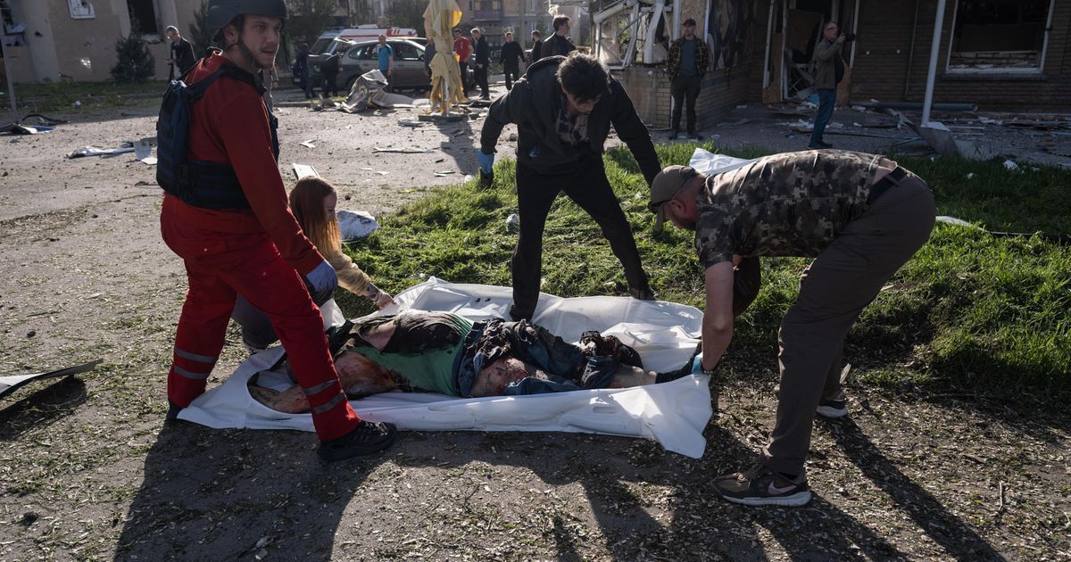 Russia snubs Ukraine's truce, firing drones; Moscow claims Kyiv violated its unilateral ceasefire.