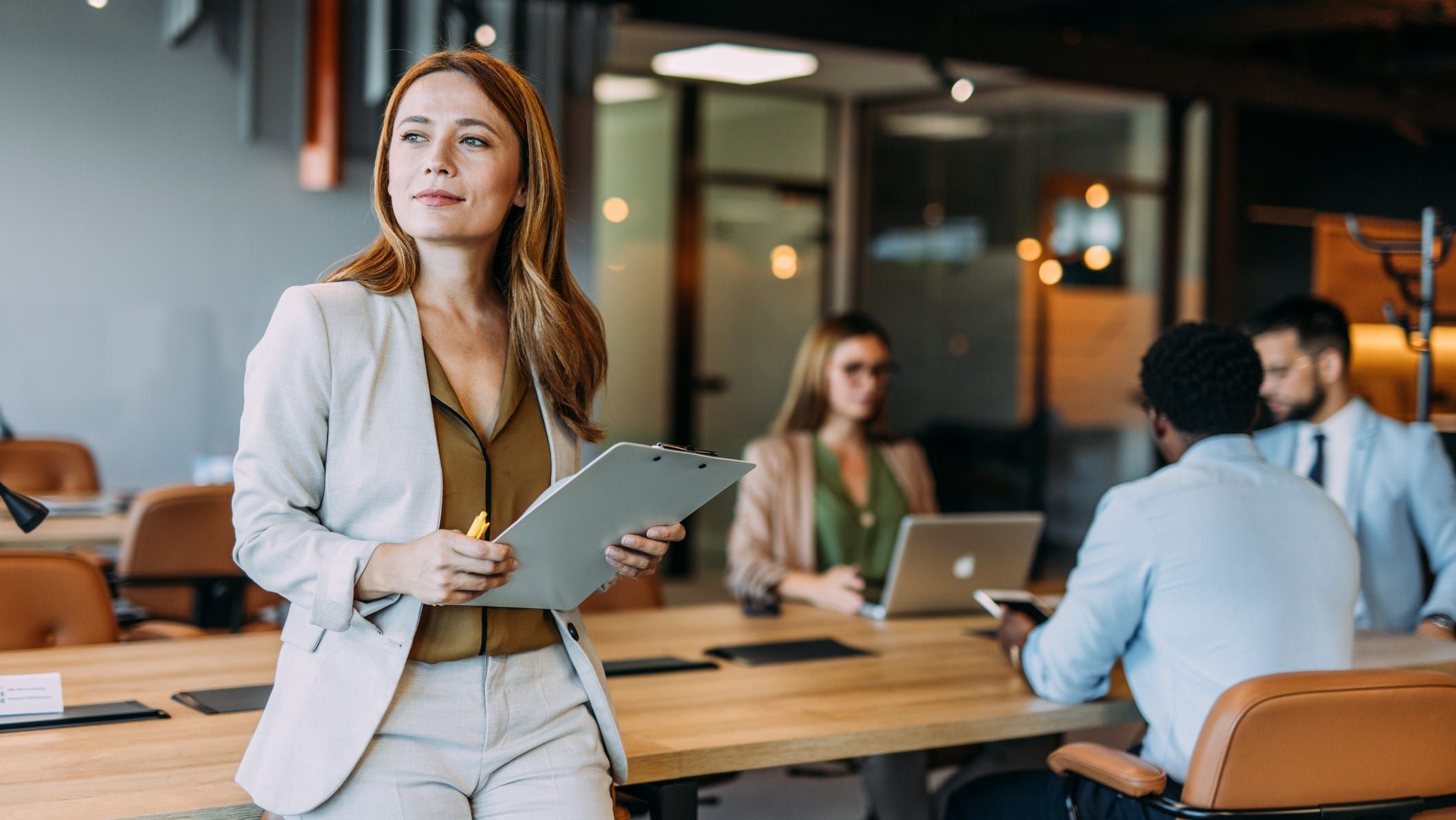 Companies Adopt 'Conscious Unbossing' Management Style to Meet Younger Workers' Expectations and Speed Decision-Making