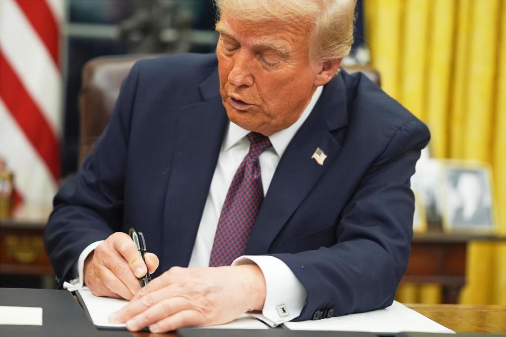 Trump Administration Requires Foreigners Seek Green Cards Abroad, Reversing Policy