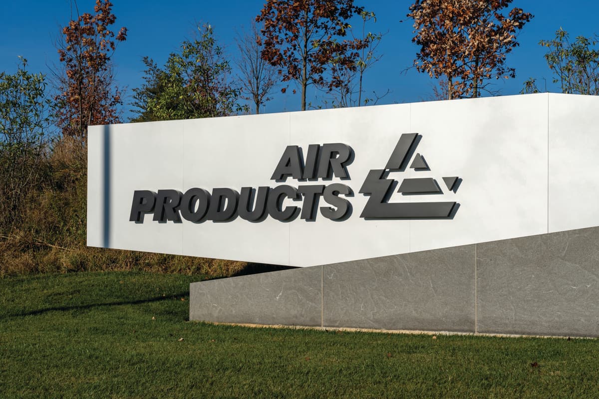 Air Products Exits Major Louisiana Clean Energy Project, Stock Soars Despite $2.9 Billion Charge