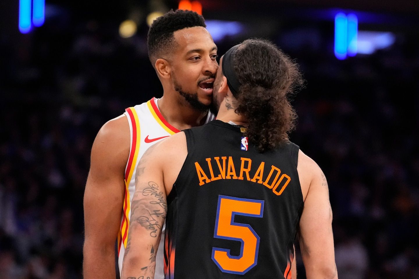 CJ McCollum steps in for Trae Young, leads Hawks to playoff victory over Knicks at MSG