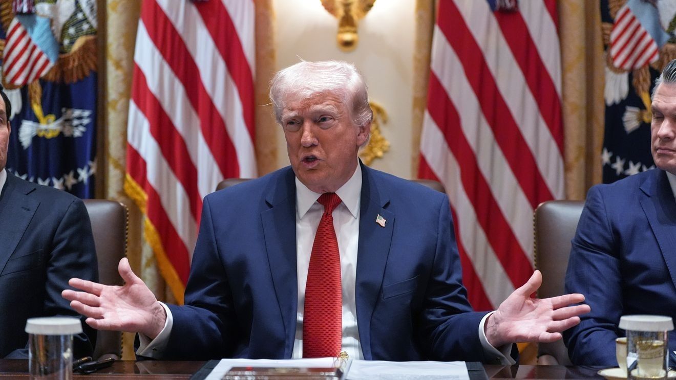 Trump Extends Iran Energy Strike Pause to April 6 Amid Ongoing De-escalation Talks