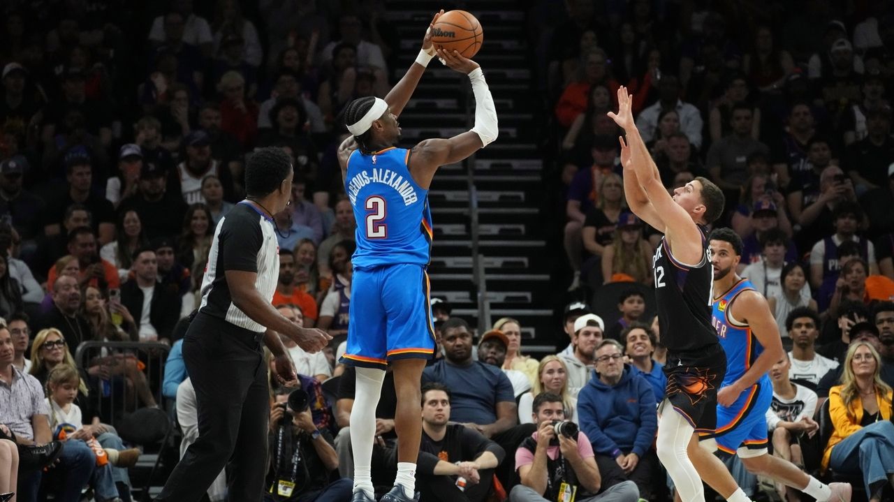 Shai Gilgeous-Alexander scored 31 points, Chet Holmgren added 24 and the Oklahoma City Thunder beat the Phoenix Suns 131