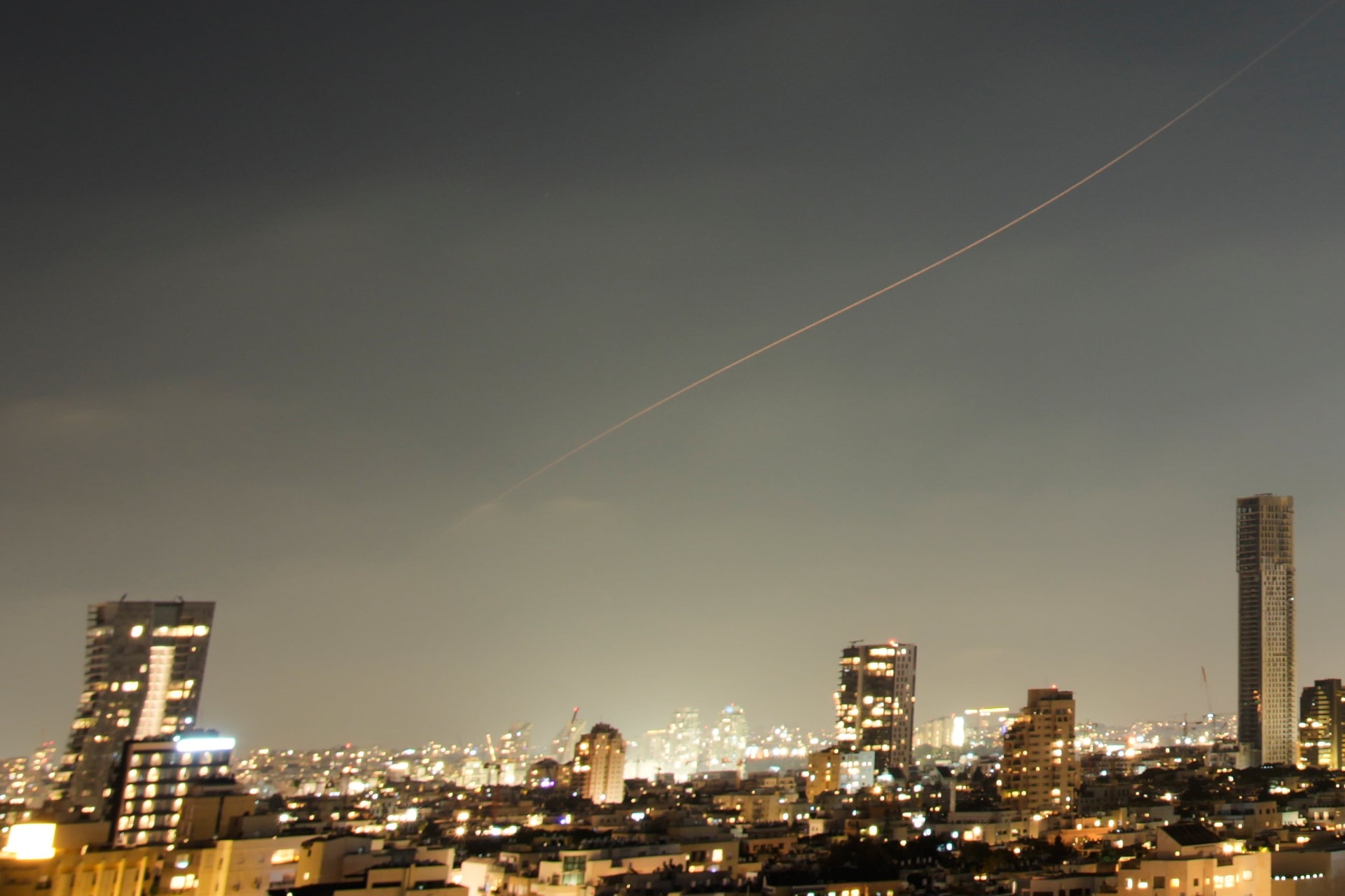 Iran Fires Ballistic Missiles at Israel; Israel Retaliates with Strikes Across Iran Amid Escalation