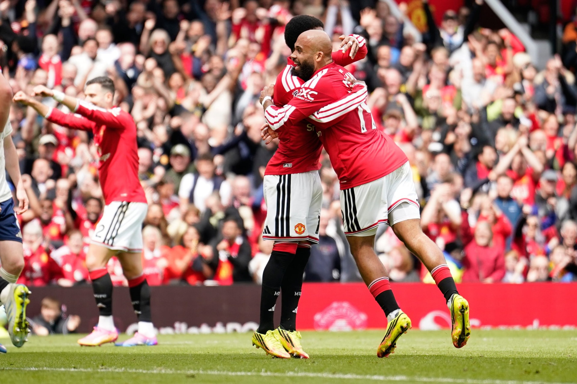 Bruno Fernandes Matches Assist Record as Man United Defeats Forest Amid VAR Debate