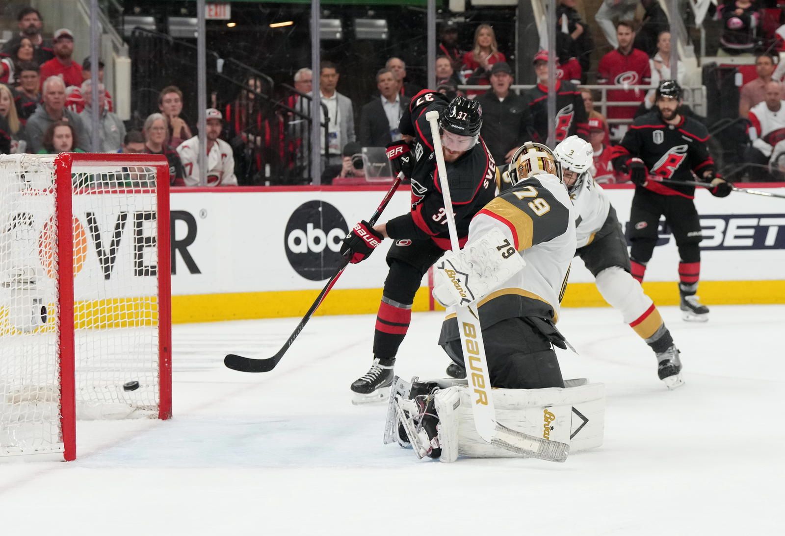 Carolina Hurricanes defeat Golden Knights 4-2, now one win from Stanley Cup
