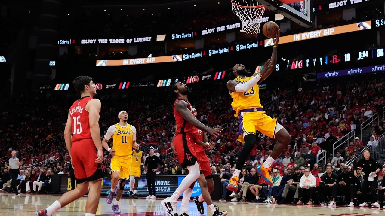 LeBron James Powers Lakers Past Rockets 98-78 in Game 6 to Advance to Semifinals