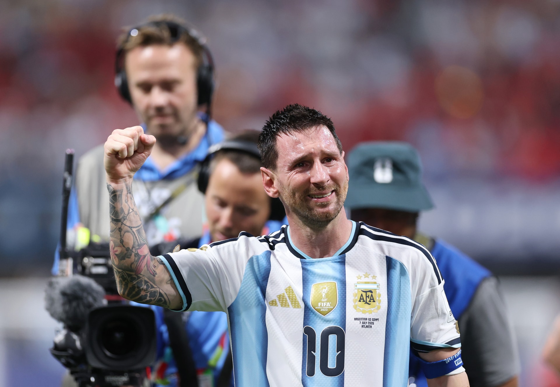 Messi Inspires Argentina's Dramatic 3-2 Comeback Over Egypt, Securing Quarterfinals Spot