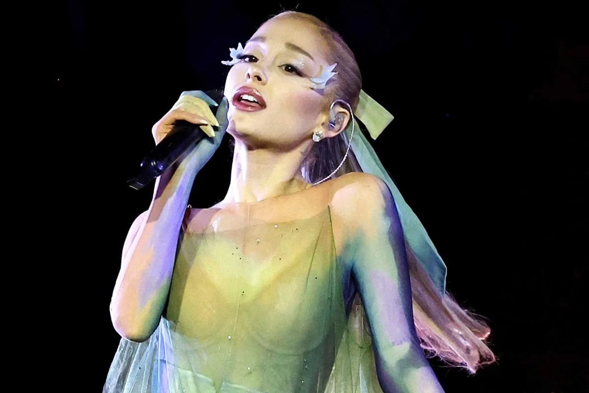 Ariana Grande Alters 'Thank U, Next' Lyrics on Tour, Fueling Ricky Alvarez Romance Rumors