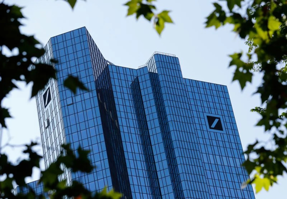 Deutsche Bank Headquarters Raided Amid €350 Million Cum-Cum Tax Evasion Probe Linked to Postbank