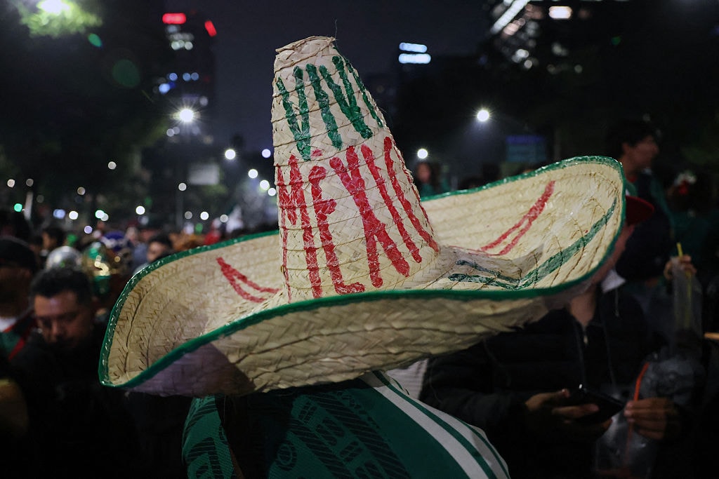 England Team Faces Overnight Fan Disruption in Mexico City Before Critical World Cup Match