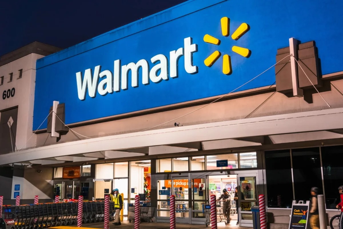 Walmart Rolls Out Nationwide Price Cuts; Trump Claims Credit, Linking Moves to Administration's Request