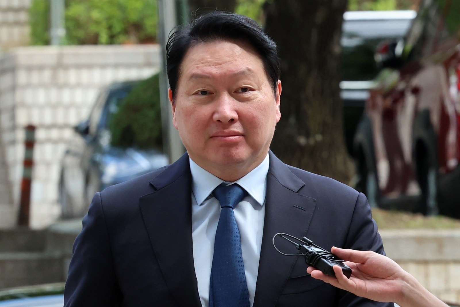 South Korean Court Orders SK Chairman Chey Tae-won to Pay $644 Million in Divorce Settlement