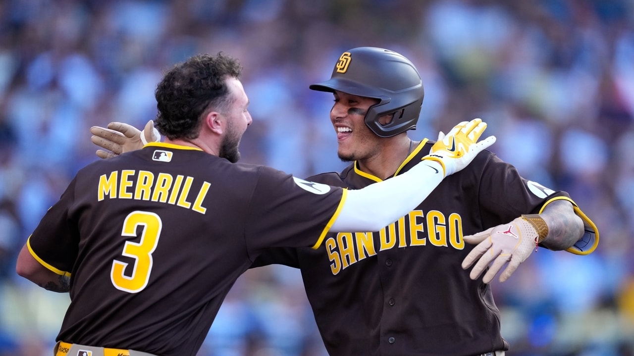 Manny Machado Homers as Padres End Eight-Game Losing Streak Against Dodgers