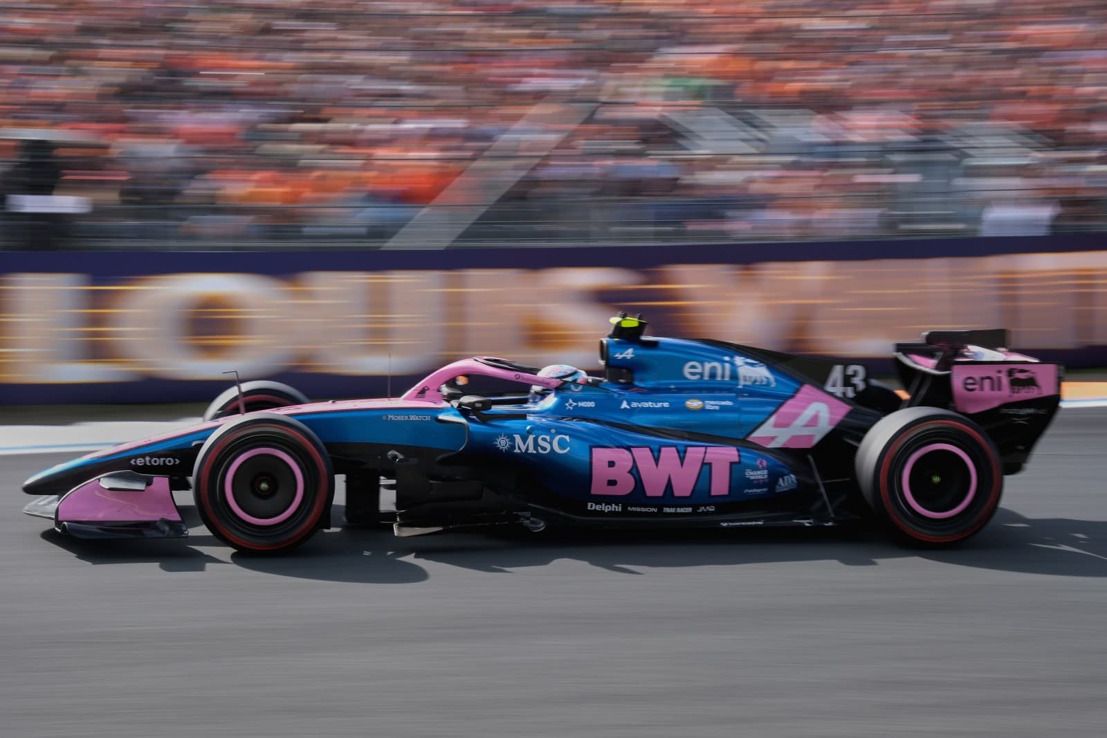 Alpine Retains Franco Colapinto to Partner Pierre Gasly Through 2027 Formula 1 Season