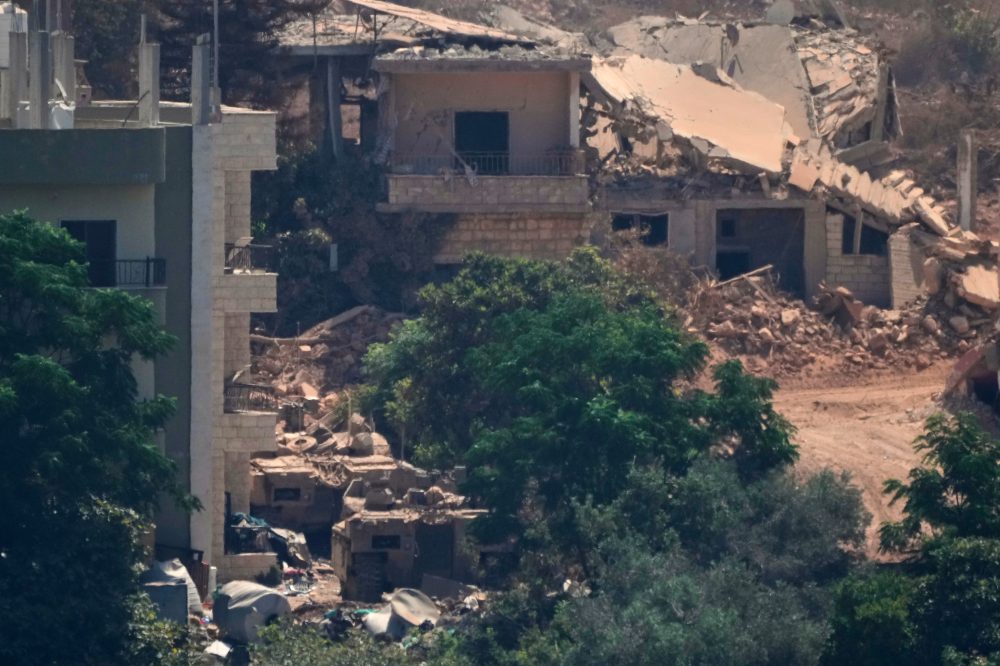 Two Israeli Soldiers Killed in Lebanon Amid Intensified Strikes as Rome Peace Talks Continue