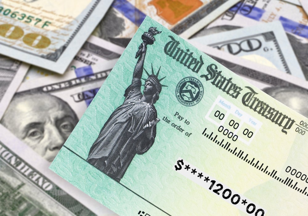 Treasury Doubles Longer-Dated Bond Buybacks, Aiming to Boost Liquidity and Sparking Debate