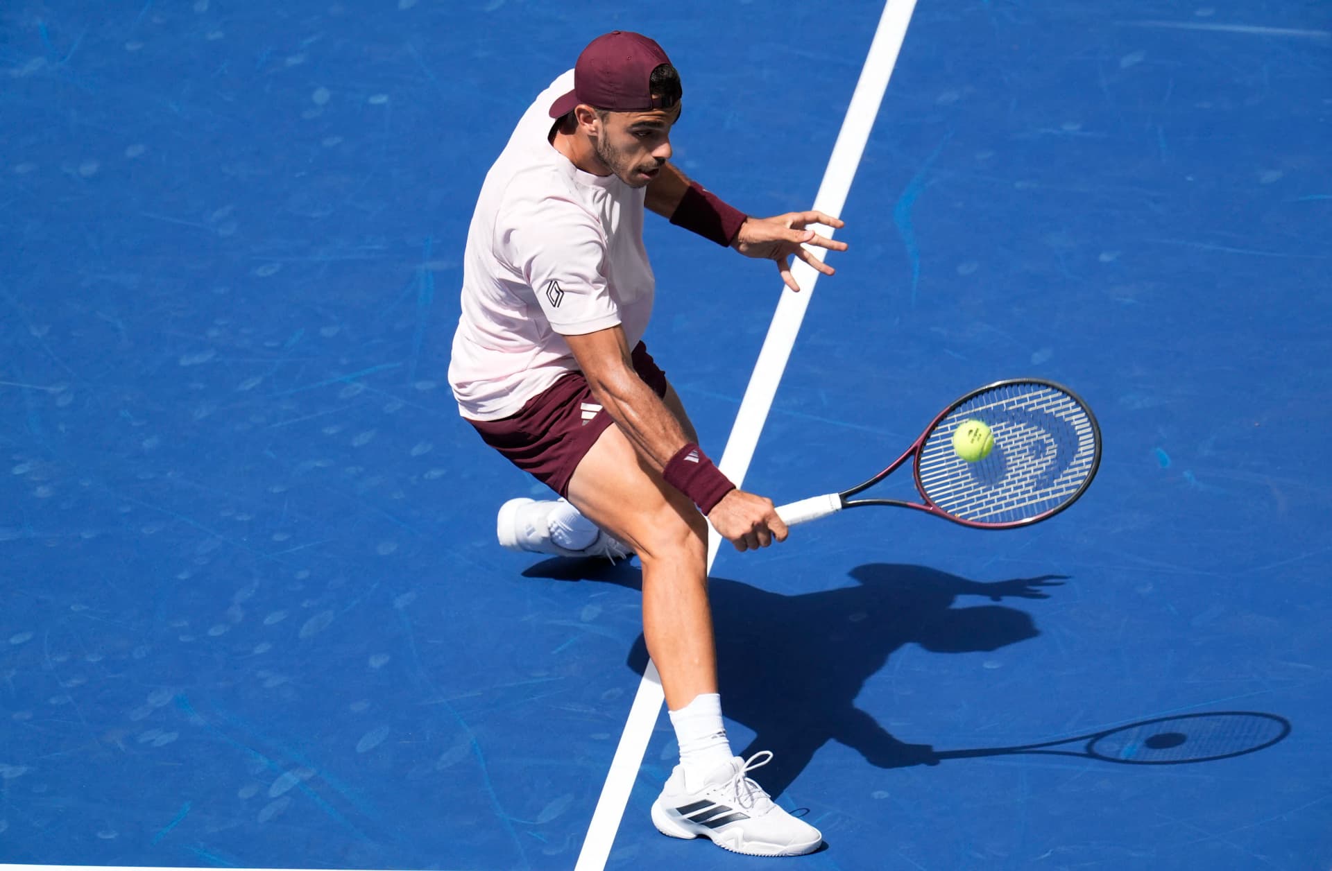 Francisco Cerundolo overcomes a two-set deficit to eliminate Taylor Fritz at the US Open.