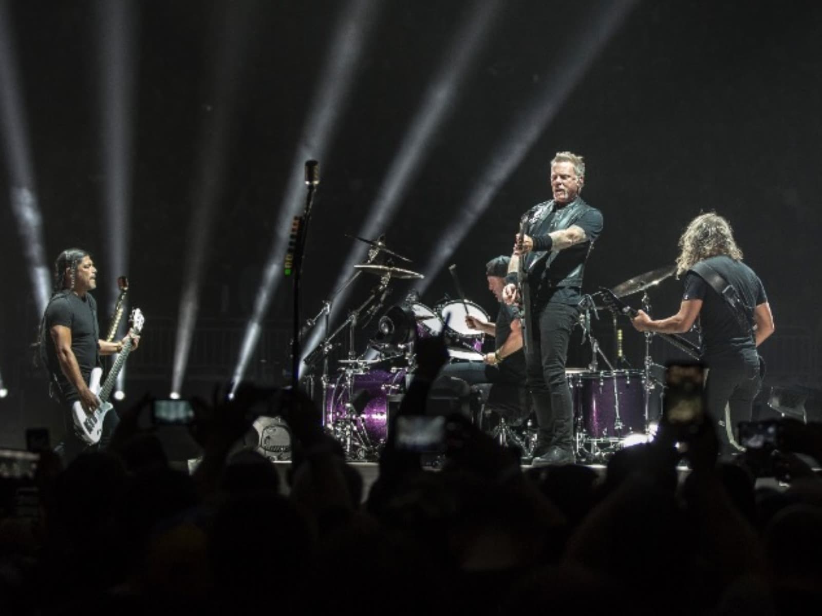 Metallica Announces 12-City North American Stadium Tour for 2027