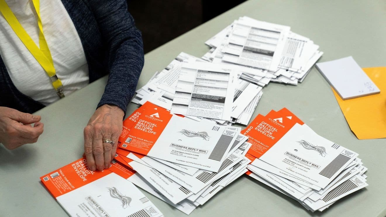 Federal Judge Blocks New USPS Mail-Ballot Regulations Ahead of Midterm Elections